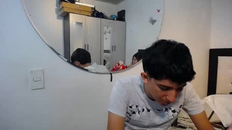 -- nicolle and jhon -- online show from November 18, 3:09 am