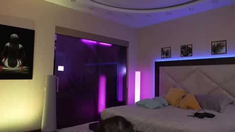 Sarah online show from September 9, 11:27 pm