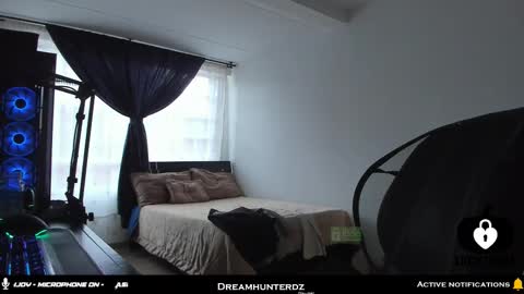 Your lord. - ONLINE  1500 Pm to 2100 Pm - New York Hour online show from October 27, 7:25 pm