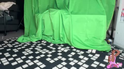 Dreamy online show from January 6, 5:30 am