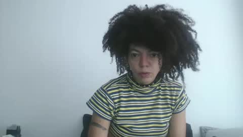 DreamyLatina online show from February 8, 2:09 pm