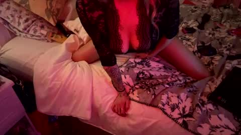 Bluejay0713 online show from February 9, 12:08 pm