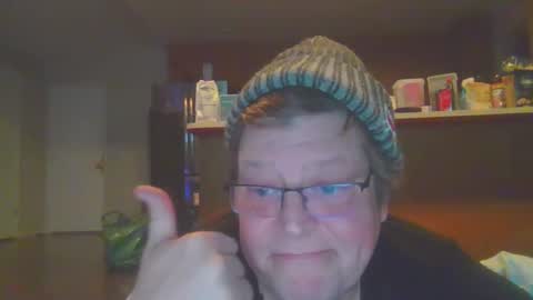 dsheist94545 online show from March 7, 2:36 am