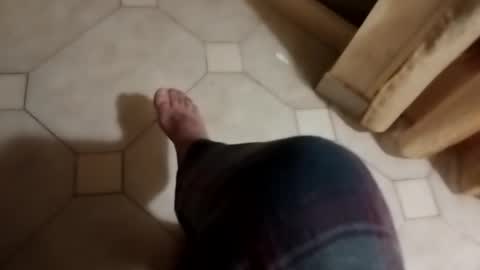 dthedog12 online show from October 15, 9:48 pm