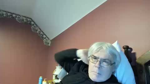 Doug online show from October 17, 1:42 am