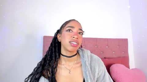 Dulce online show from February 4, 2:32 pm