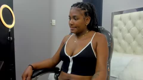 Dulce online show from January 6, 7:07 pm