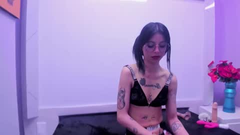 dulce_miiaa online show from October 10, 7:19 pm