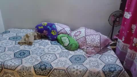 dulce online show from March 6, 11:58 am