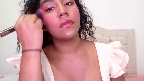 Snapshot of dulce_rizitos chatting on October 6, 12:28 am Dulce online show from October 6, 12:28 am
