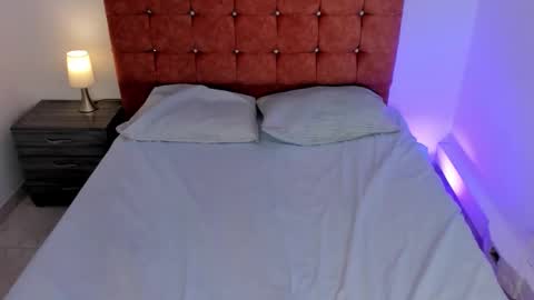 Dulce  online show from February 27, 4:38 am