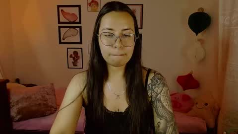 Dulce online show from March 18, 2:06 am