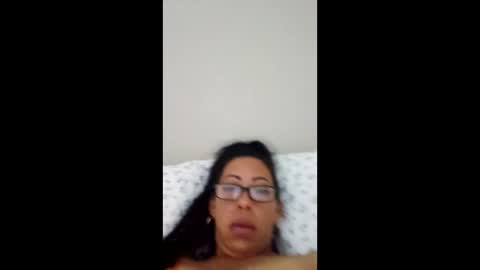 dulcesombrax online show from April 9, 3:39 pm