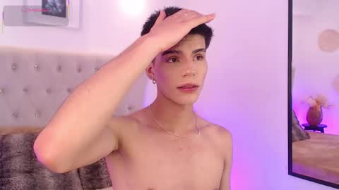 Dulcey online show from December 4, 4:23 am