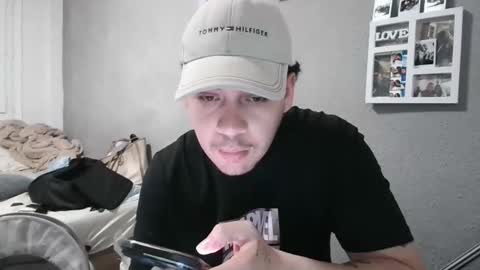 duocaliente310037 online show from March 6, 7:02 pm