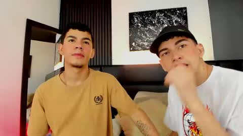 Thomas and Noah online show from October 7, 1:29 pm