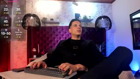 Dustin Sonne online show from June 16, 3:43 am