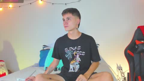 Dustin Levy online show from December 16, 1:42 am