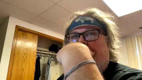 Dusty online show from April 22, 7:10 pm