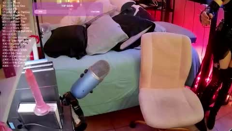 DvaDaisy online show from February 12, 12:03 am