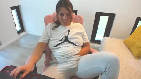 dayana online show from November 18, 6:16 am