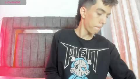 Dylan online show from November 18, 11:35 am