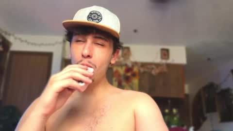 Snapshot of dylandaniel69 chatting on October 2, 7:34 pm Dylan Daniel 7.8 online show from October 2, 7:34 pm