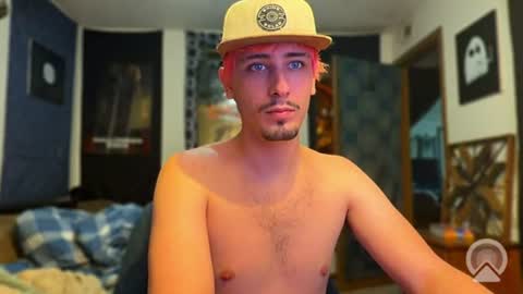 Dylan Daniel 7.8 online show from July 28, 11:48 pm