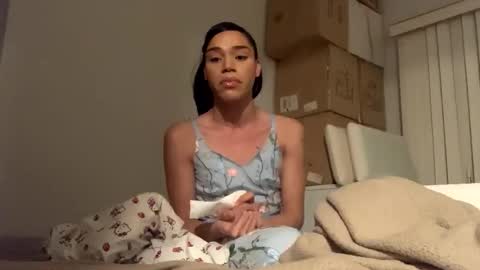 Snapshot of dynasty313 chatting on February 23, 12:41 am Dynasty online show from February 23, 12:41 am