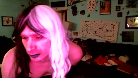 dzlngcharleen online show from January 12, 11:39 am