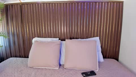 Call me Sofia online show from January 14, 8:39 pm