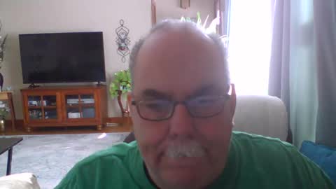 earl52 online show from January 26, 5:23 pm