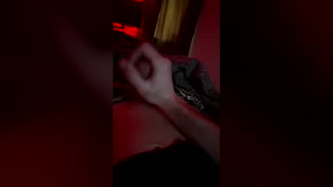 eatyou3456789 online show from June 13, 7:24 pm