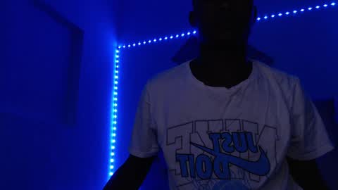 Chris Palaz  online show from December 3, 6:43 am