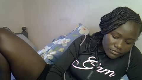 Queen online show from December 2, 10:24 am