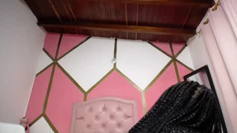 Baby online show from December 3, 8:31 pm