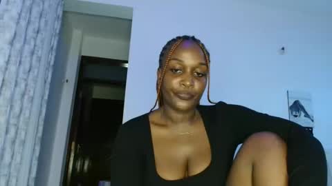 ebony online show from April 7, 8:44 pm