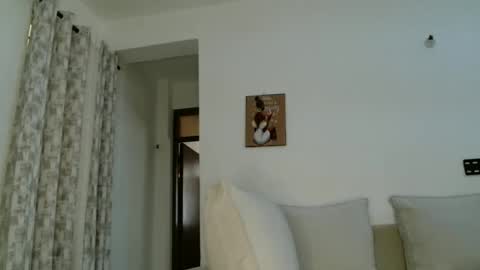 ebony online show from January 15, 10:35 am