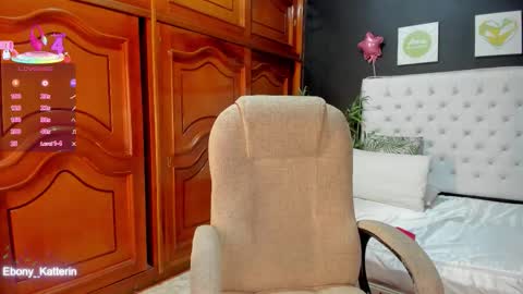 ebony_katterin online show from February 6, 11:57 am