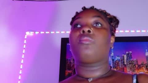 LINA  online show from November 28, 7:32 pm