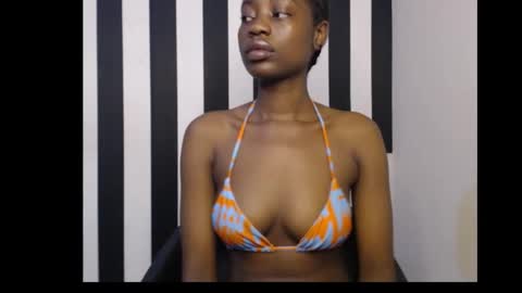 Ella online show from October 16, 9:31 am