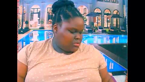 ebonyhotbuns4u2luv online show from November 24, 7:23 pm