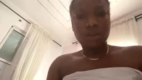 ebonykissxx online show from June 5, 10:53 am