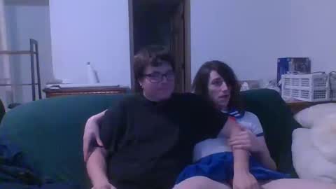 echowulf96 online show from October 13, 4:53 pm