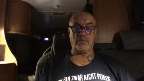 Snapshot of eddelmar chatting on October 12, 7:38 pm eddelmar online show from October 12, 7:38 pm