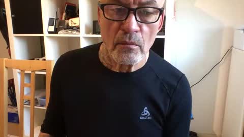 Snapshot of eddelmar chatting on February 15, 2:11 pm eddelmar online show from February 15, 2:11 pm
