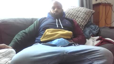 eddiejonez online show from February 11, 4:00 pm