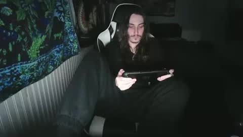 eddy815 online show from February 12, 8:07 am