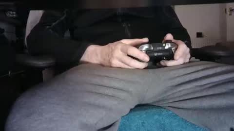 edged biker online show from March 1, 9:19 pm