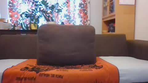 Snapshot of edgeplayer91 chatting on October 25, 7:51 am edgeplayer91 online show from October 25, 7:51 am